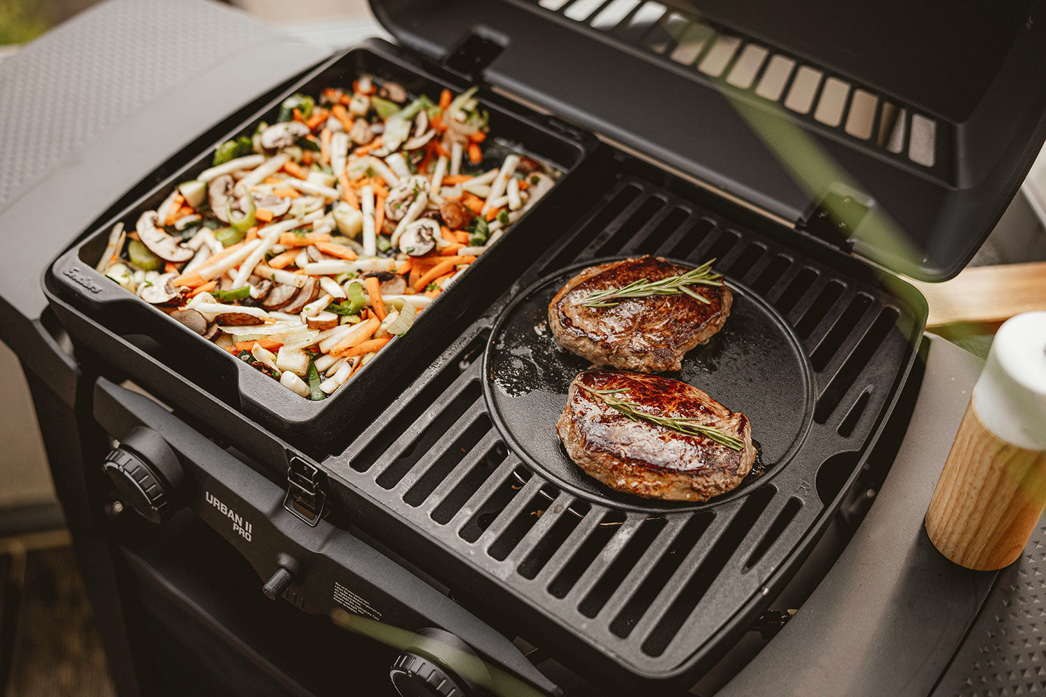 Detalj av Grillplate støpejern for Urban II Explorer II 21,5x31,5 cm Enders