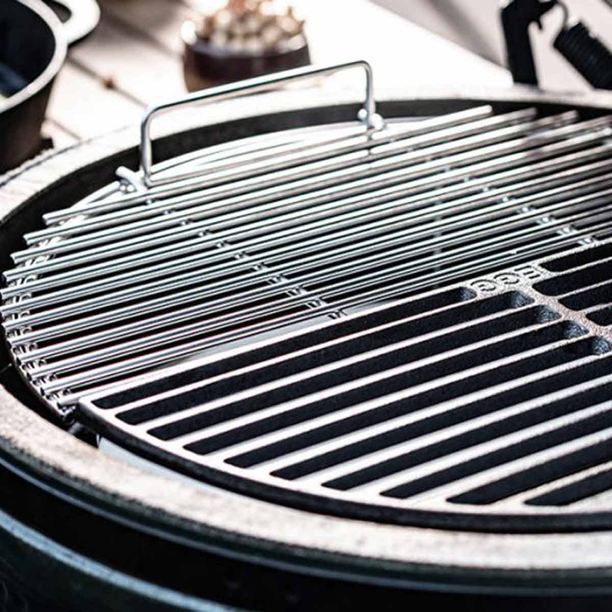 Bakside av Grillrist rustfritt stål halvrund for Large Big Green Egg