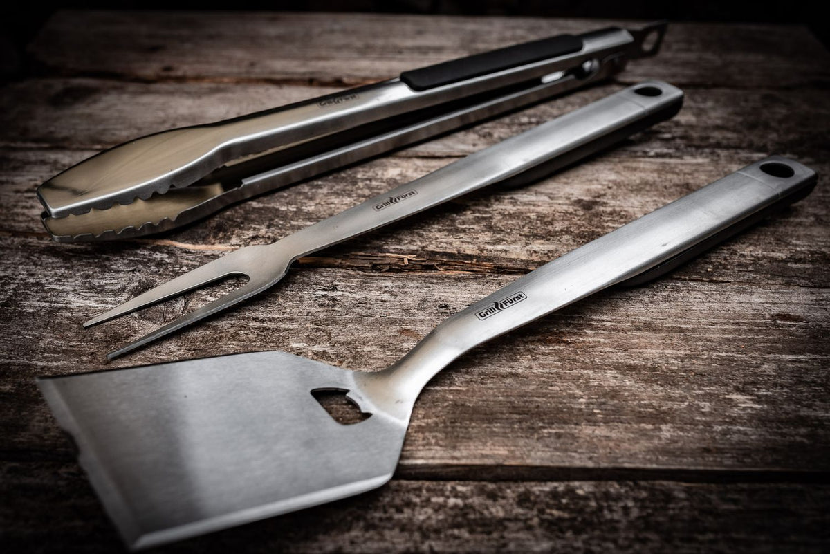Grilltang med låsesystem i Grillsett 3-delt rustfritt stål