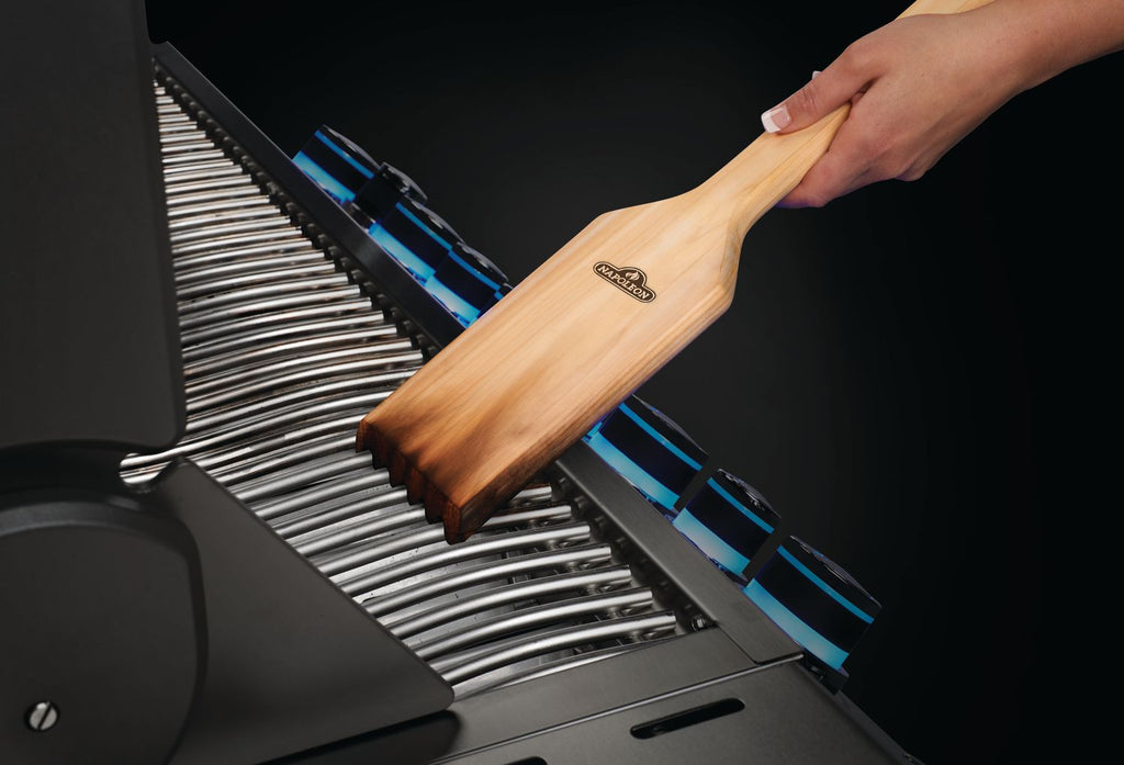 Grillskrape i sedertre 55,5 cm - Napoleon detalj av materialet