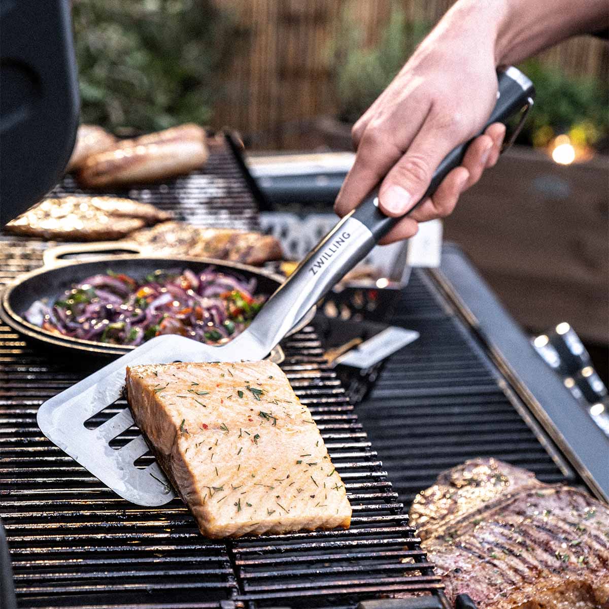 Bakside av Grillspade BBQ+ 43 cm rustfritt stål Zwilling