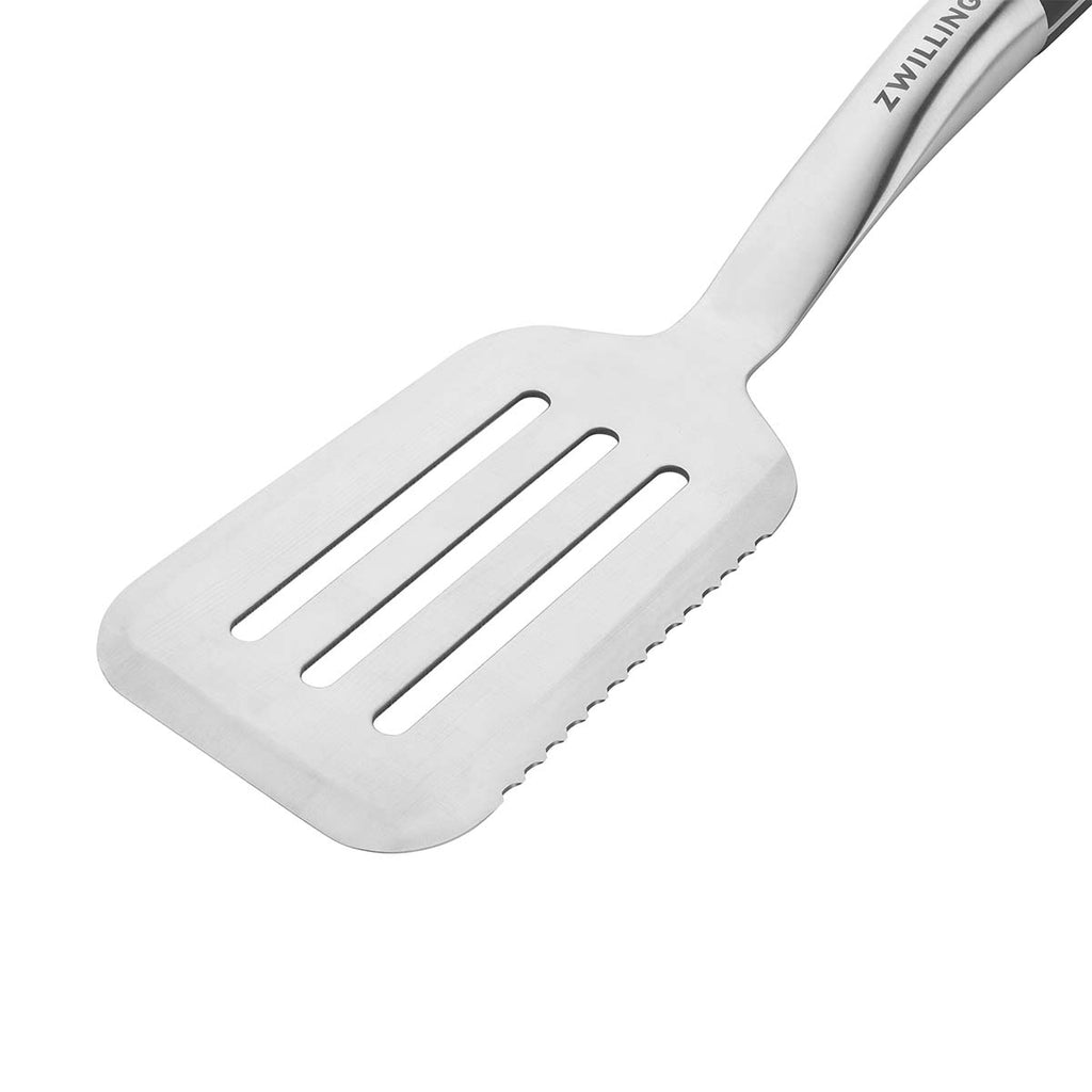 Detalj av sagkant på Grillspade BBQ+ 43 cm rustfritt stål Zwilling