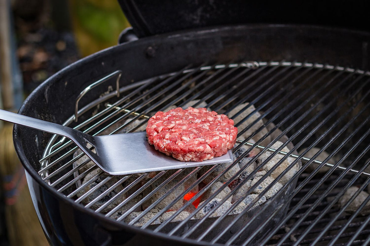 Grillspade rustfritt stål 45 cm - Grillfürst montert på grill