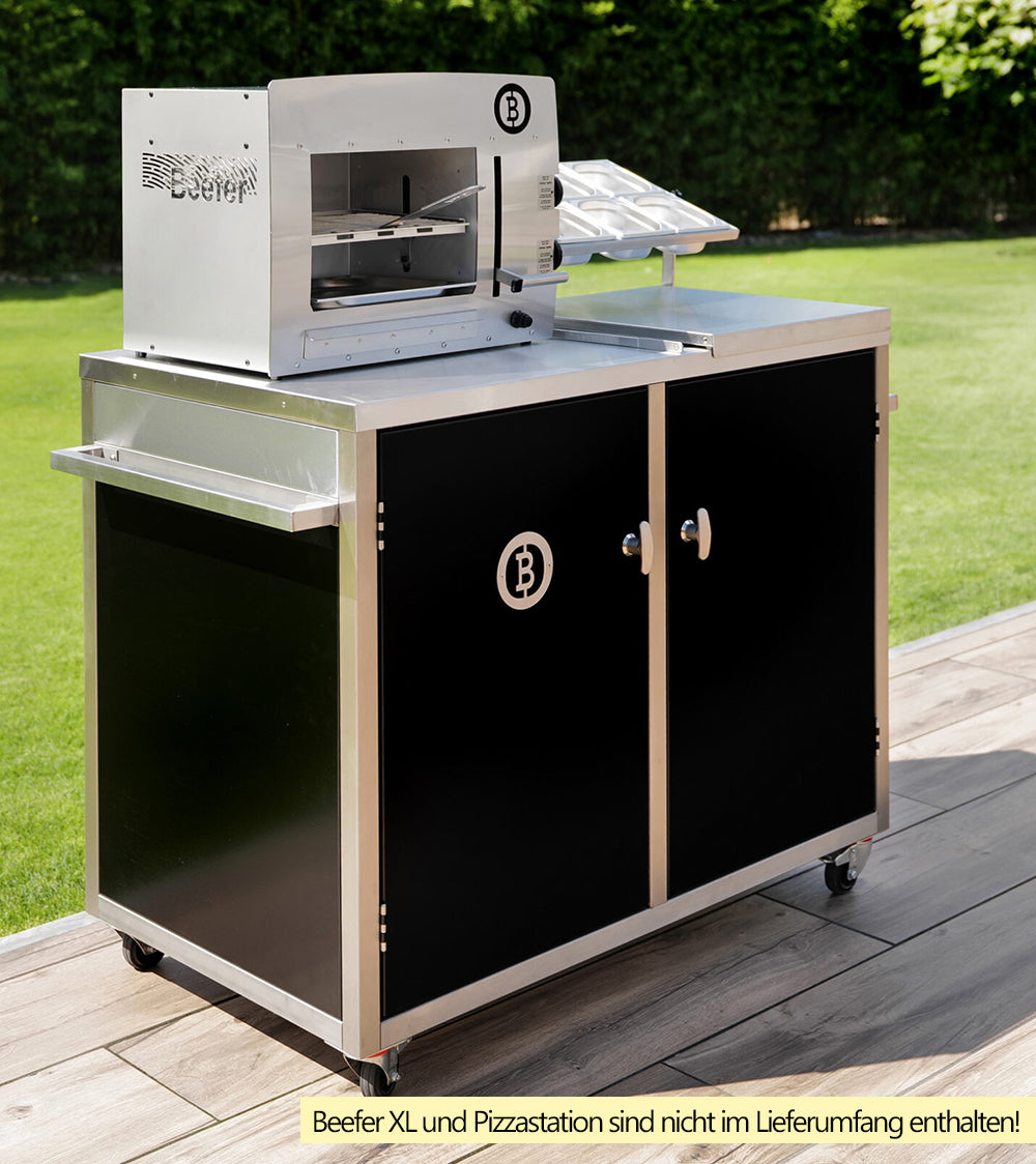 Detalj av dør og håndtak på Grillstasjon Premium XL med dobbeltdør rustfritt stål