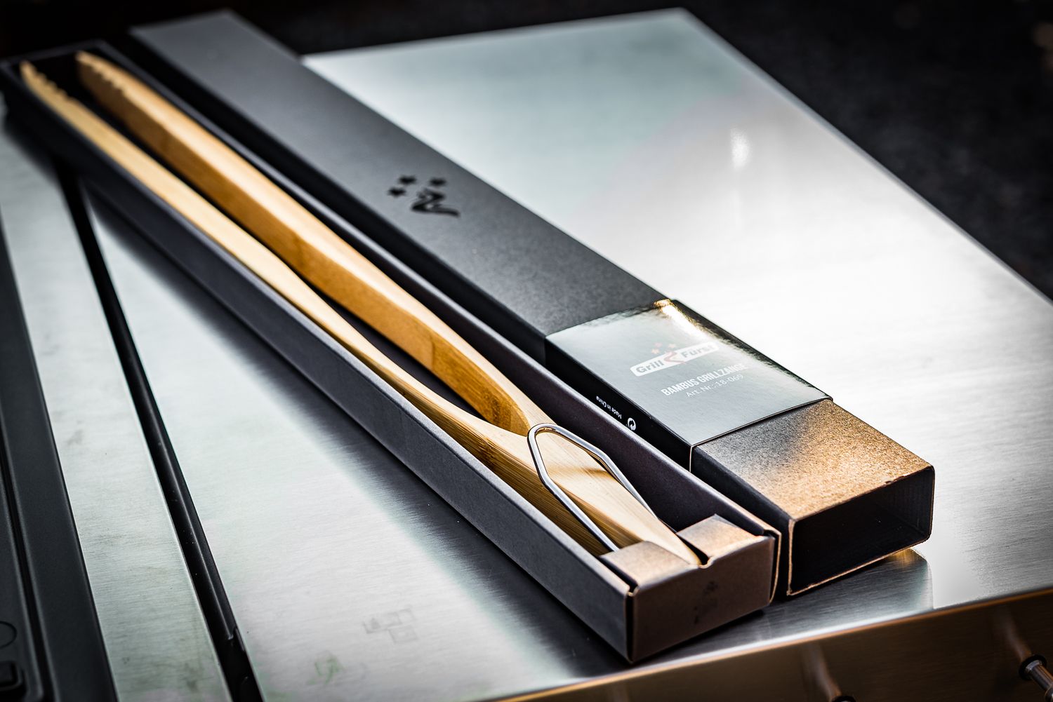 Nærbilde av bambusholz på Grilltang 60 cm bambus - Grillfürst