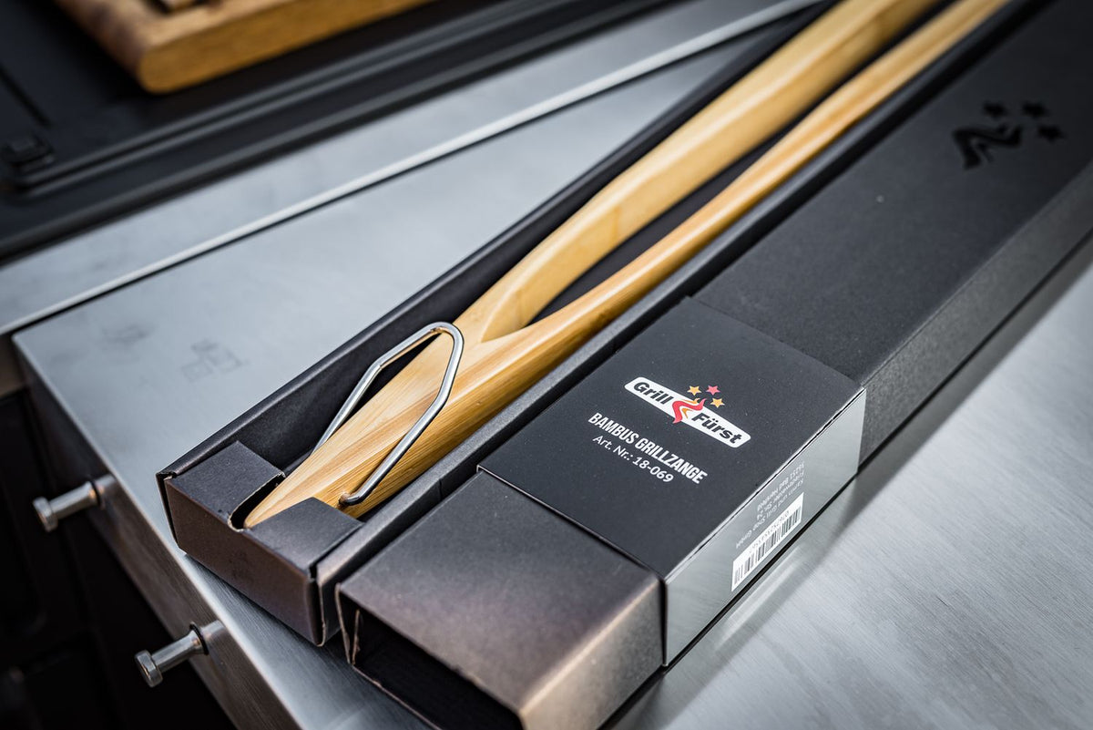 Grilltang 60 cm bambus - Grillfürst montert på grill