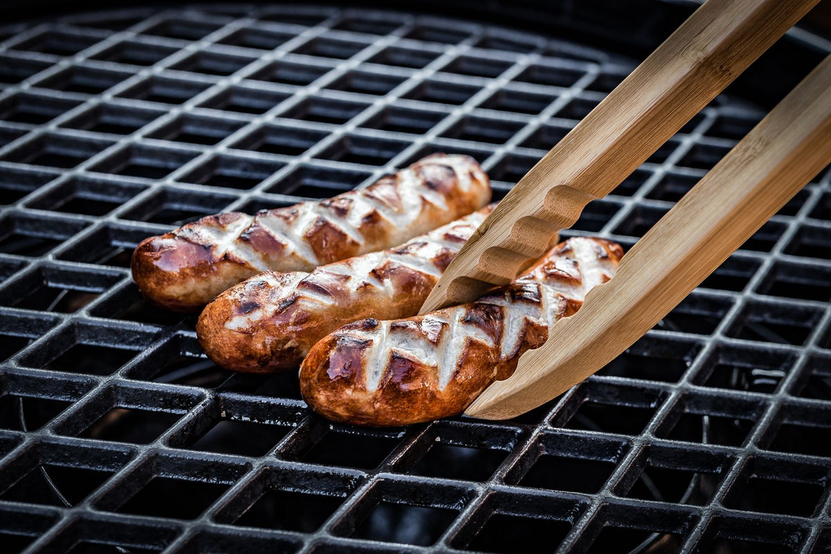 Grilltang 60 cm bambus - Grillfürst med mat på grill