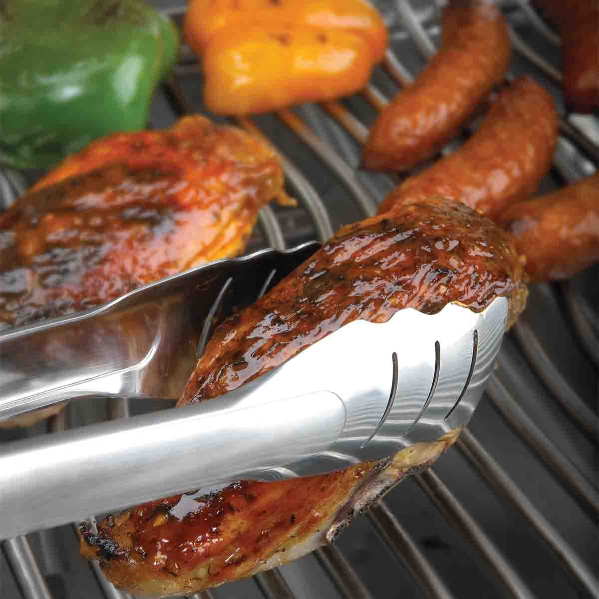 Detalj av Grilltang PRO rustfritt stål 41 cm Easy Locking - Napoleon