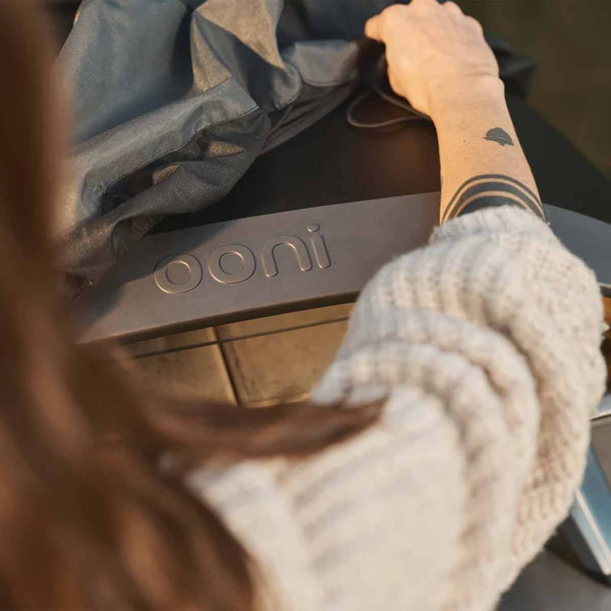 Grilltrekk for pizzaovn Koda 2 Pro - Ooni foldet sammen i oppbevaringslomme