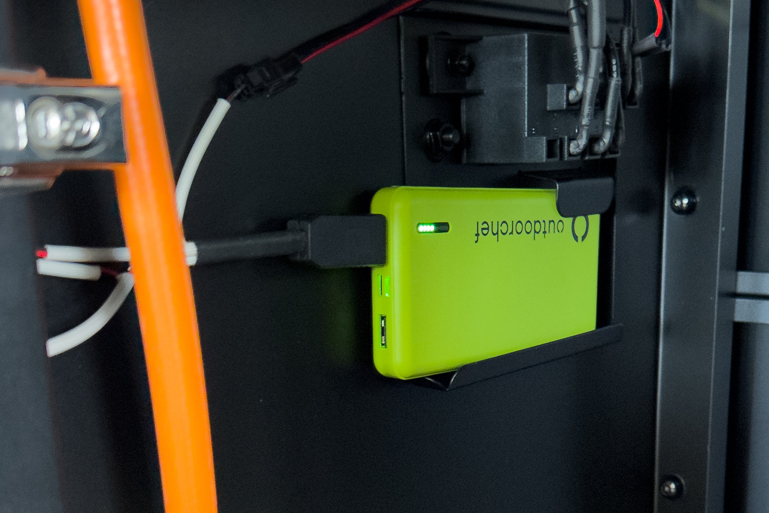 Detalj av HEAT Powerbank 10000 mAh for gassgrill