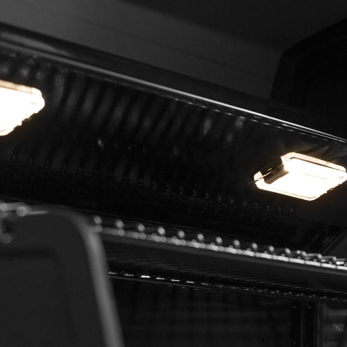Nærbilde av kontrollpanel på Innebygd gassgrill Imperial S 670 med dreiespidd rustfritt stål
