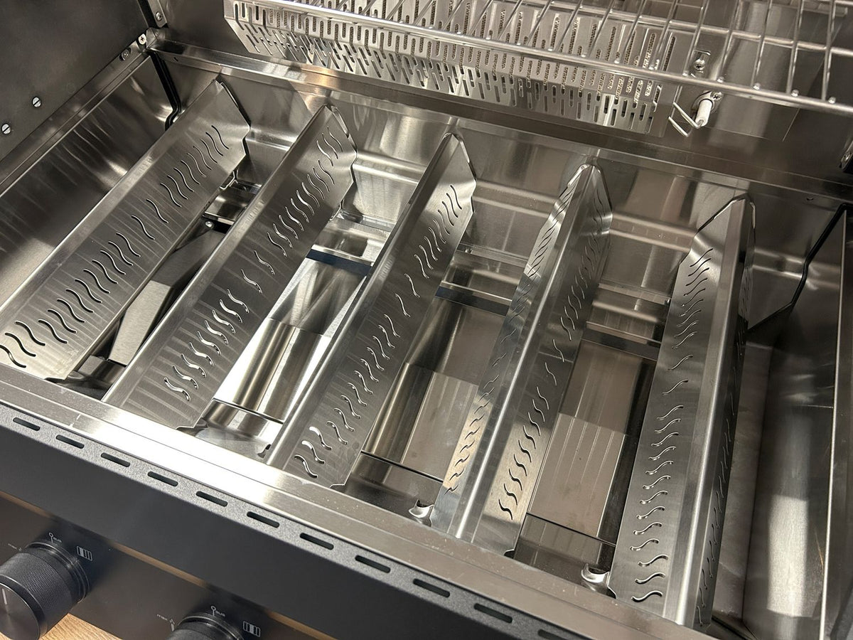 Innebygd gassgrill Independence P590E 5 brennere bakbrenner lokk åpen