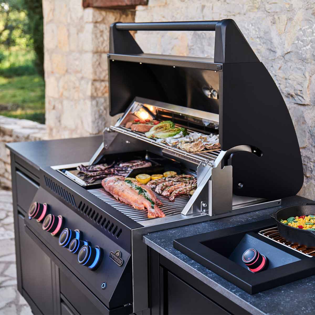 Innebygd grill 700-Series 32" matt svart 4 brennere - Napoleon bakside