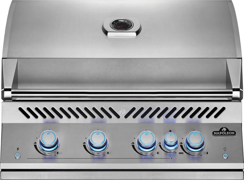 Innebygd grill 700-Series 32" 4 brennere med dreiespidd - Napoleon forfra