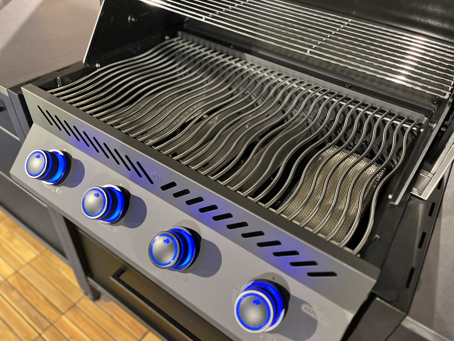 Detalj av Sizzle Zone på Innebygd grill Prestige 500 Shadow
