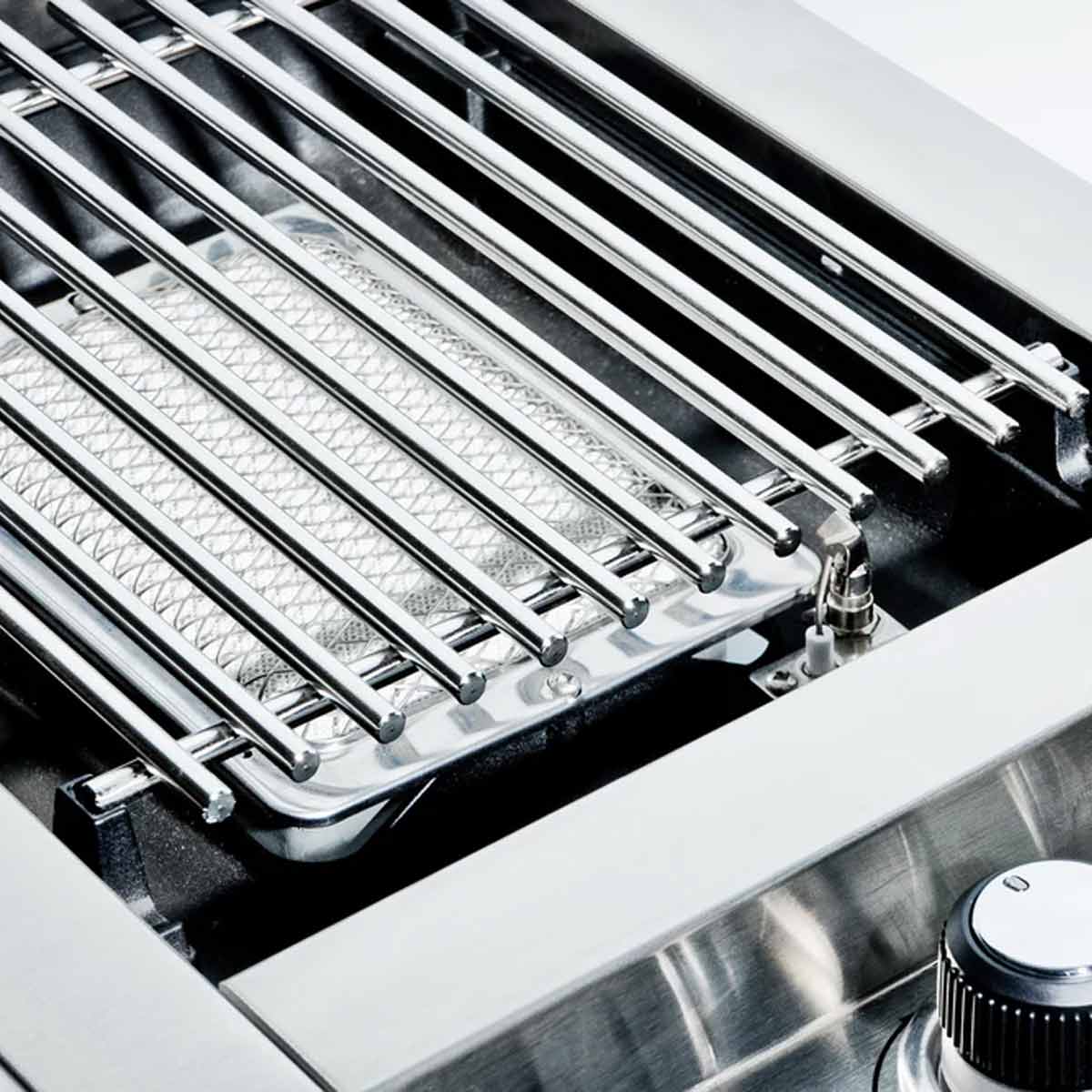 Detalj av rustfri stålrist på Innebygd infrarødt brenner S 100 for utekjøkken Broil King