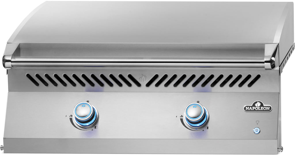 Halogen grillbelysning på Innebygd plancha grill 700-Series 32" Napoleon