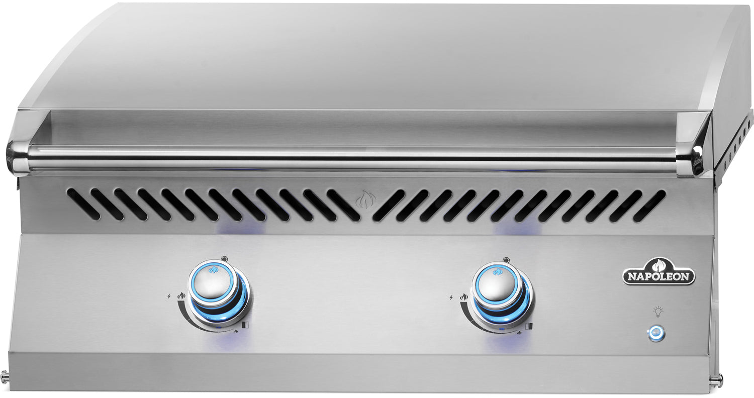 Halogen grillbelysning på Innebygd plancha grill 700-Series 32" Napoleon