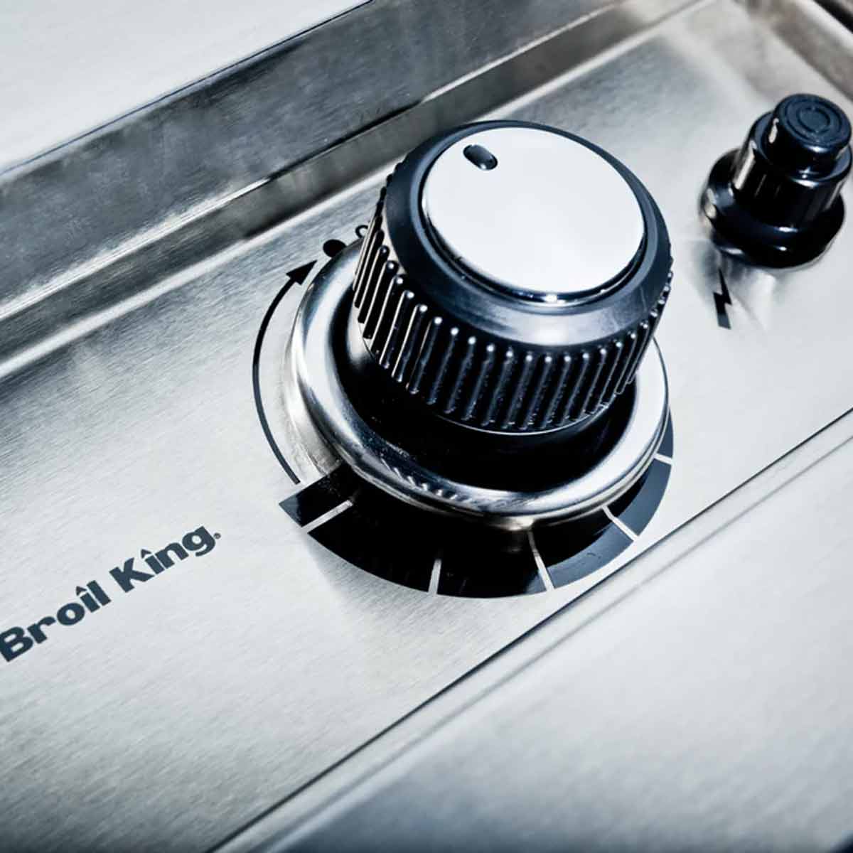 Innebygd sidebrenner S 100 for utekjøkken - Broil King montert i utekjøkken