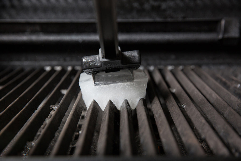 Is-grillbørste med damprengjøring 47 cm - Broil King bakside