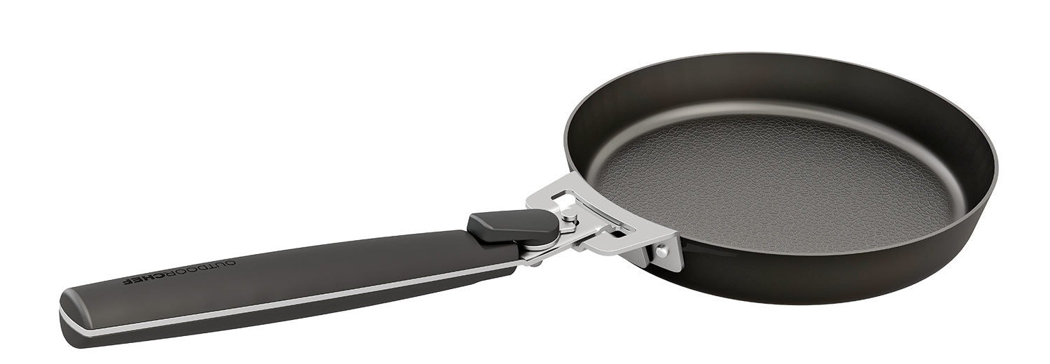 Karbonstålpanne 24 cm - Outdoorchef forfra