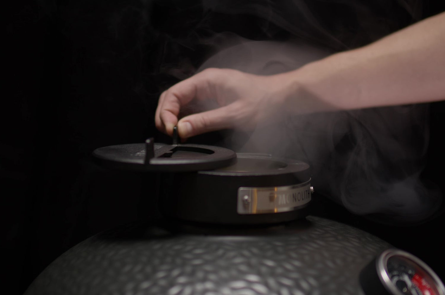 Oversikt over Keramisk grill AVANTGARDE.66 og tilbehør