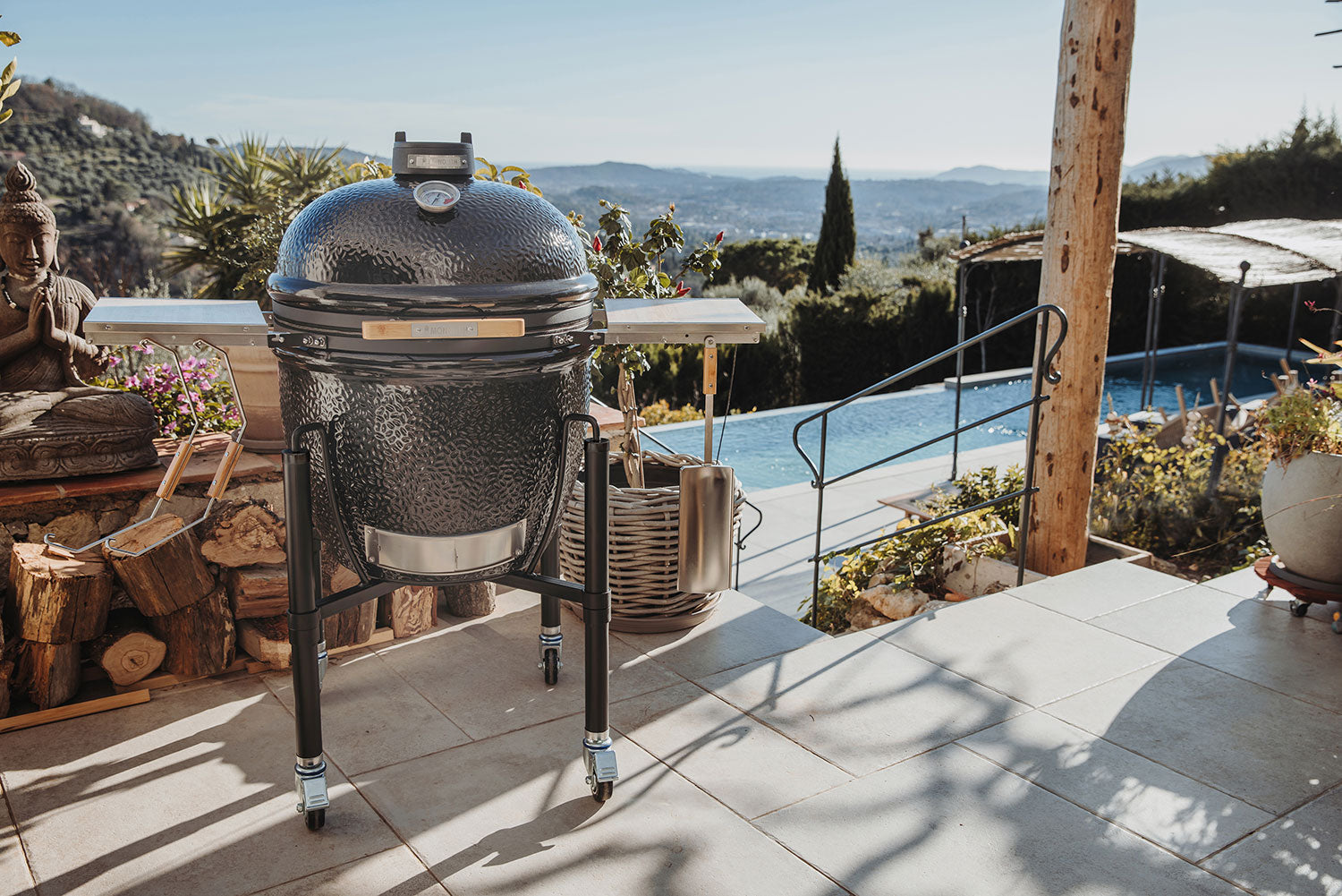 Luftregulering på lokket til Keramisk grill ONE.66 med smoke-sett 52 cm - Monolith