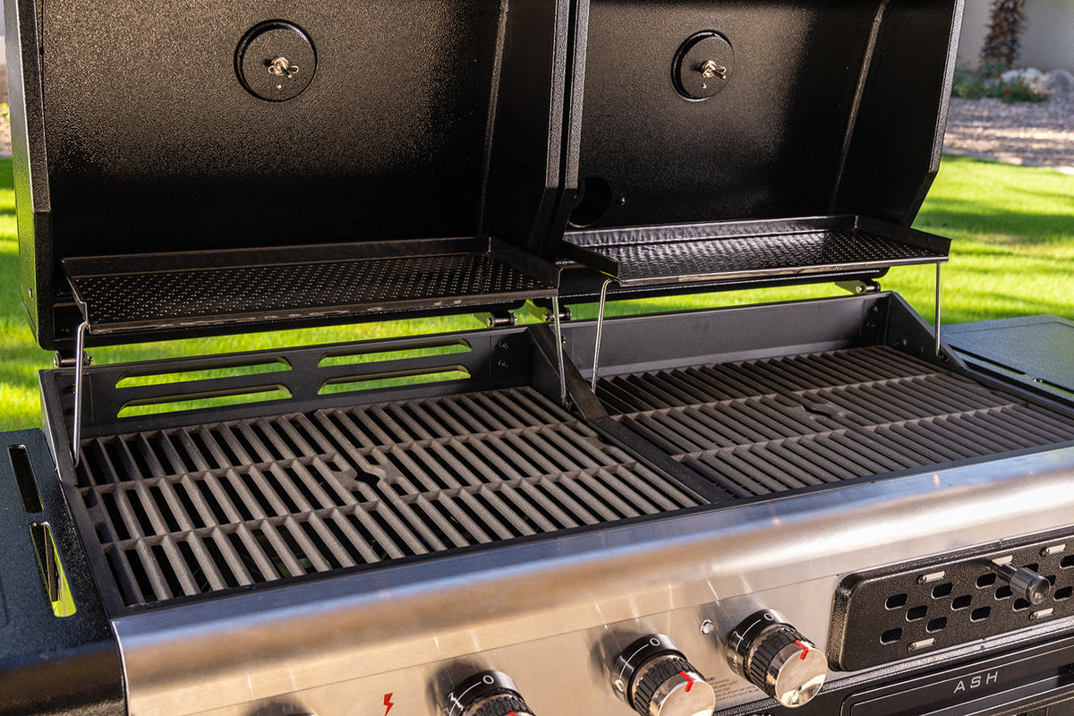 Fettskuff på Kombigrill Memphis Ultimate 2.0 gass kull smoker