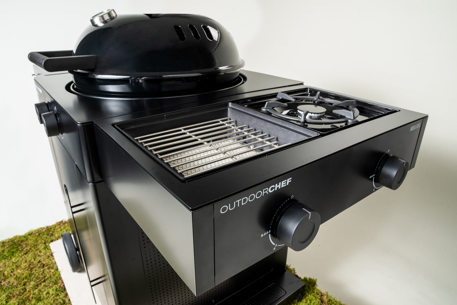Montert Kulegassgrill Arosa 570 G EVO PLUS Blazing Zone