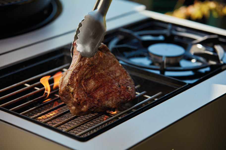 Montert Kulegassgrill Arosa 570 G Grey Steel EVO Blazing Zone i bruk