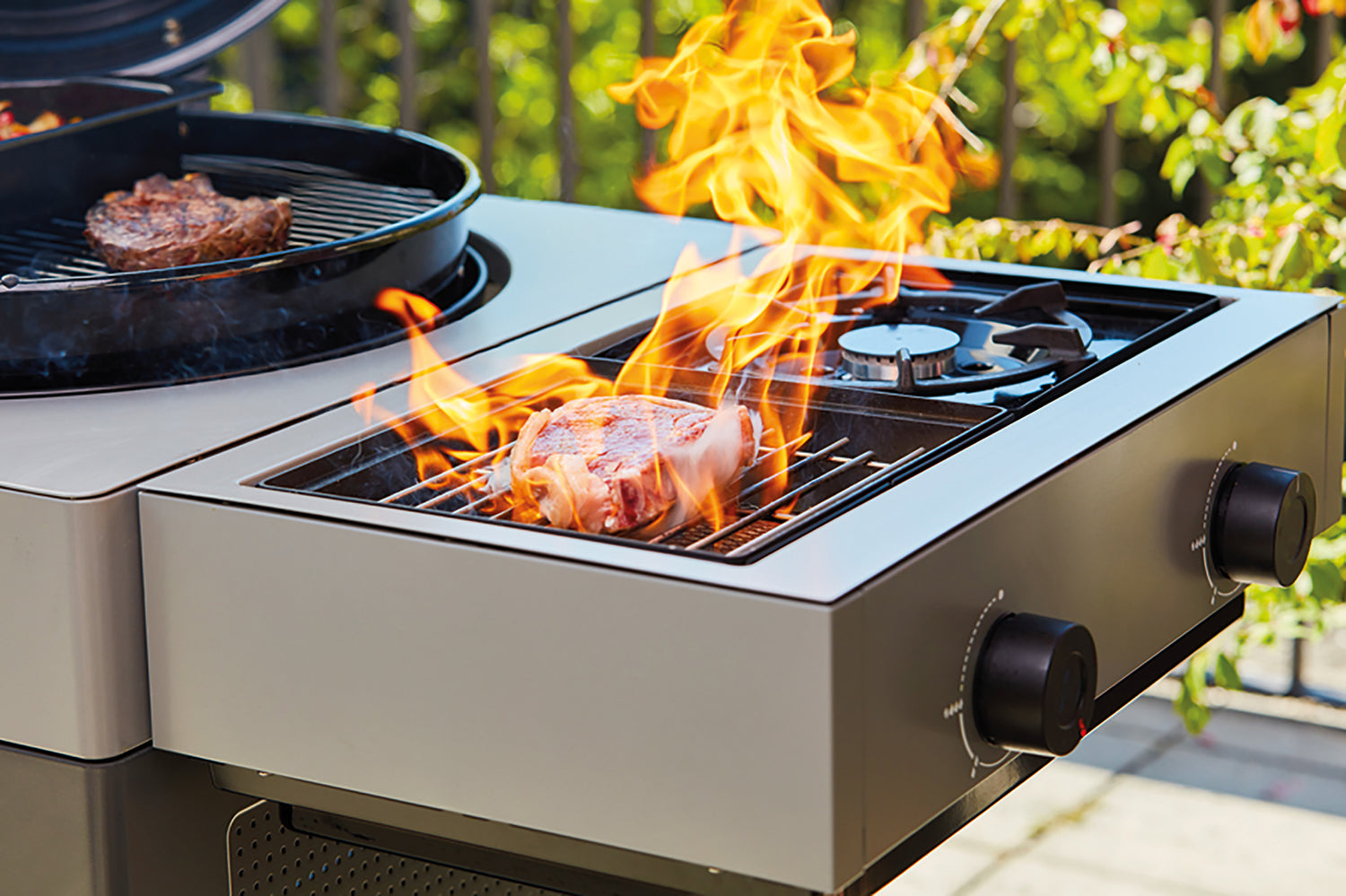 Grillrist på Kulegassgrill Arosa 570 G Grey Steel EVO m/plancha