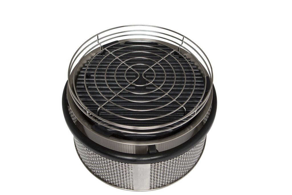 Oversikt over Kullgrill Premier PLUS bordgrill campinggrill med briketter - Cobb på campingtur