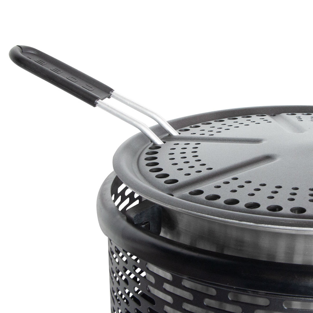 Kullgrill Pro Black med perforert grillplate matt svart - Cobb montert