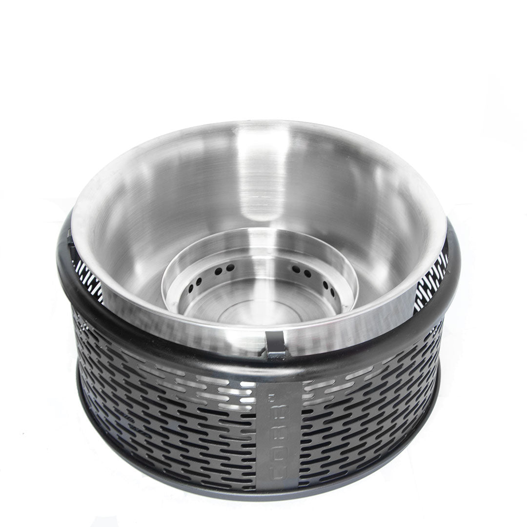 Kullgrill Pro Black med perforert grillplate matt svart - Cobb med avtakbart lokk