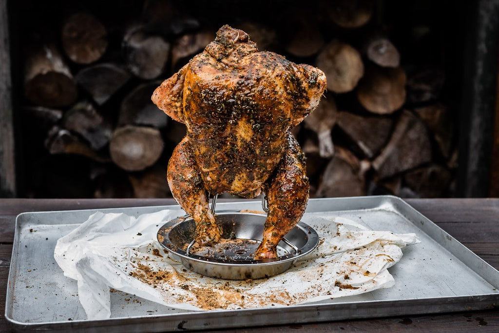 Nærbilde av fettoppsamler på Kyllingholder med fettoppsamler rustfritt stål Grillfürst