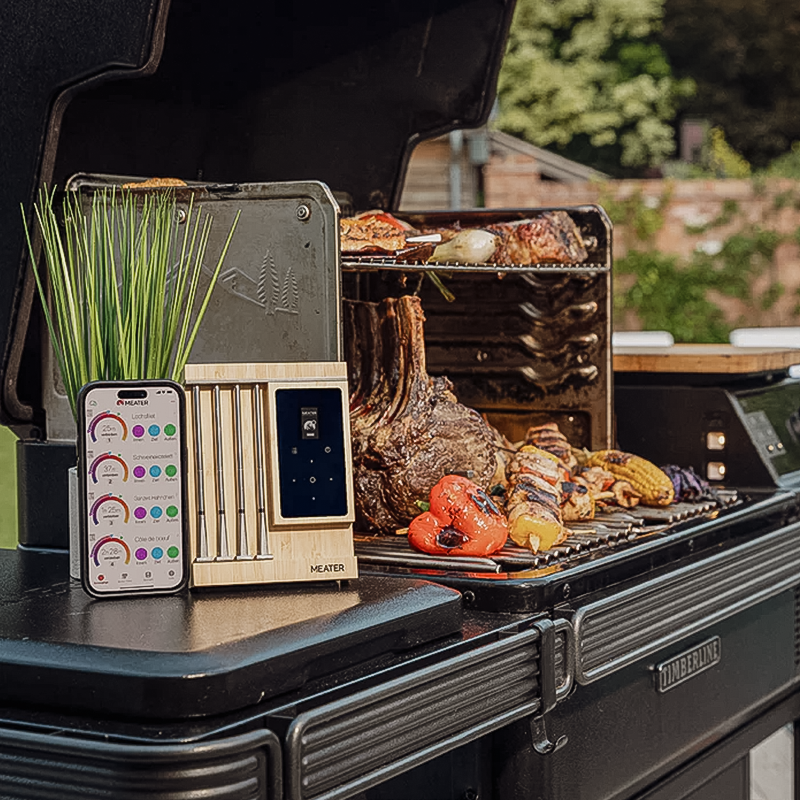 Bakside av Meater PRO XL steketermometer med ladestasjon