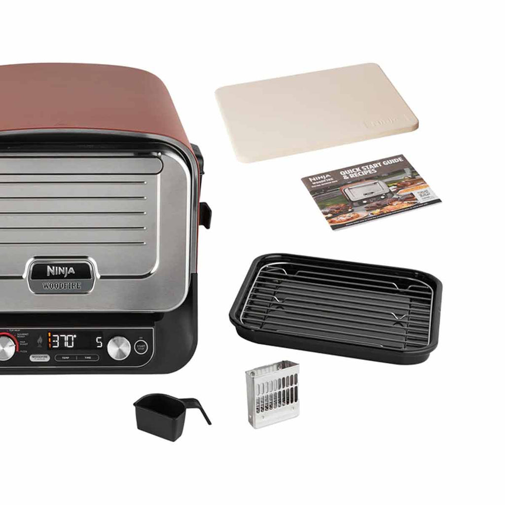 Sideprofil av Ninja Woodfire elektrisk utendørs pizzaovn og smoker 370°C