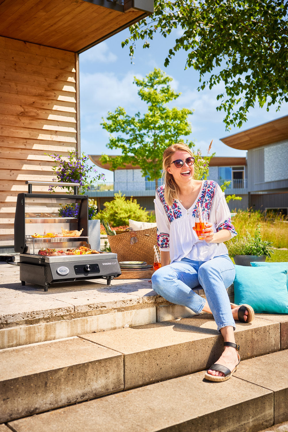 Oversikt over grillflate på Elektrisk grill Videro E2-P campinggrill 2800W