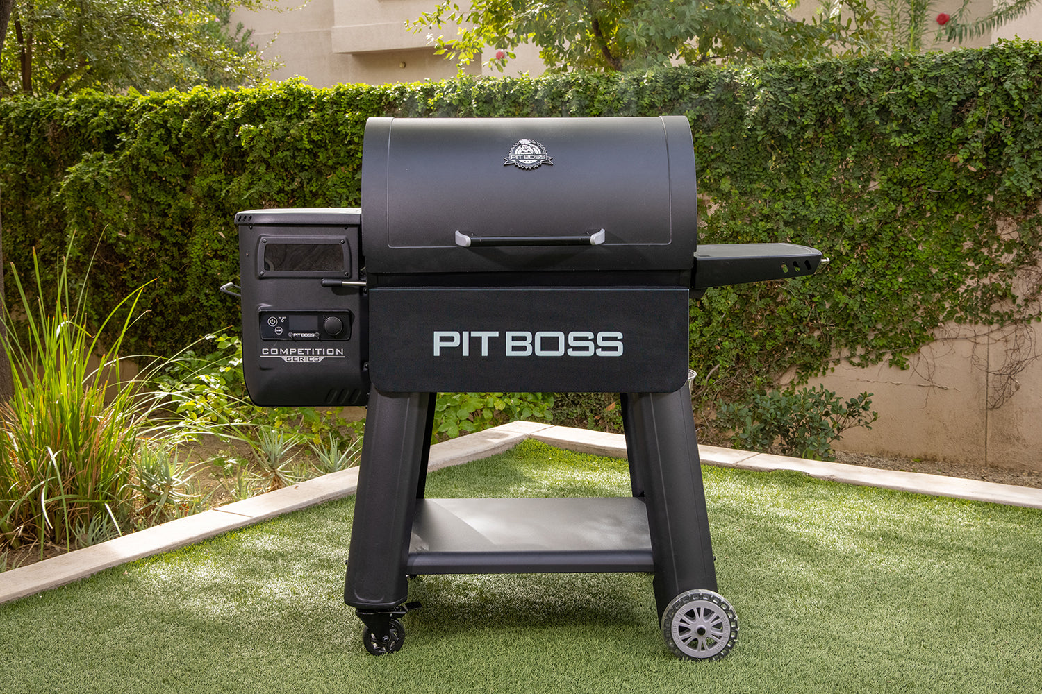 Detaljbilde av Pelletsgrill Competition Series 1250 med WiFi 3 nivåer digitalt display