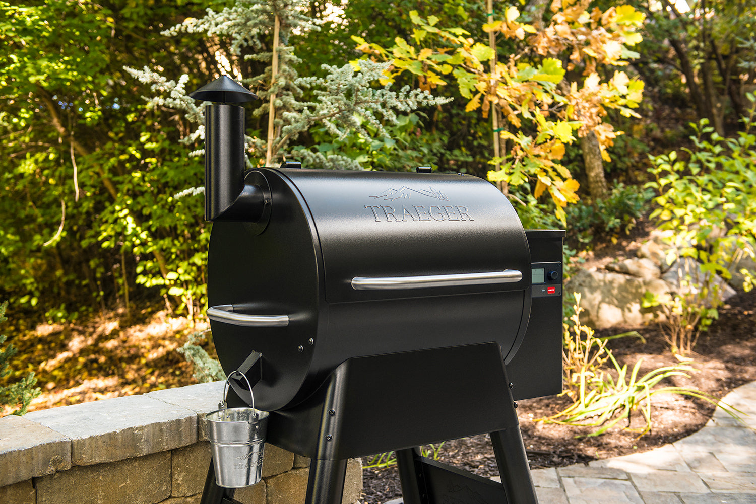 Pelletsgrill PRO 575 med WiFire og D2-kontroller bakside