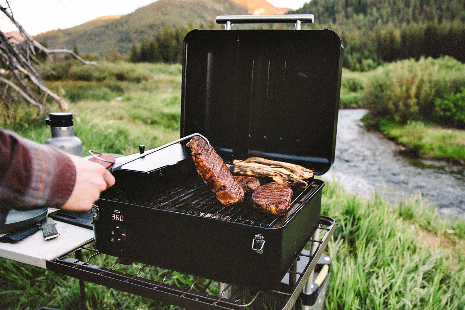 Kontrollpanel på pelletsgrill Ranger portabel kompakt 28 cm - Traeger