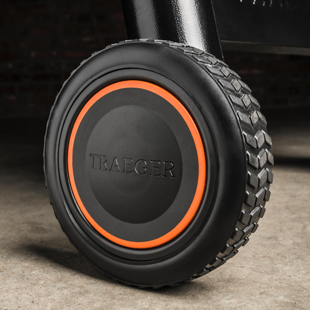 Pelletsgrill Timberline 1300 med WiFi svart med åpen lokk