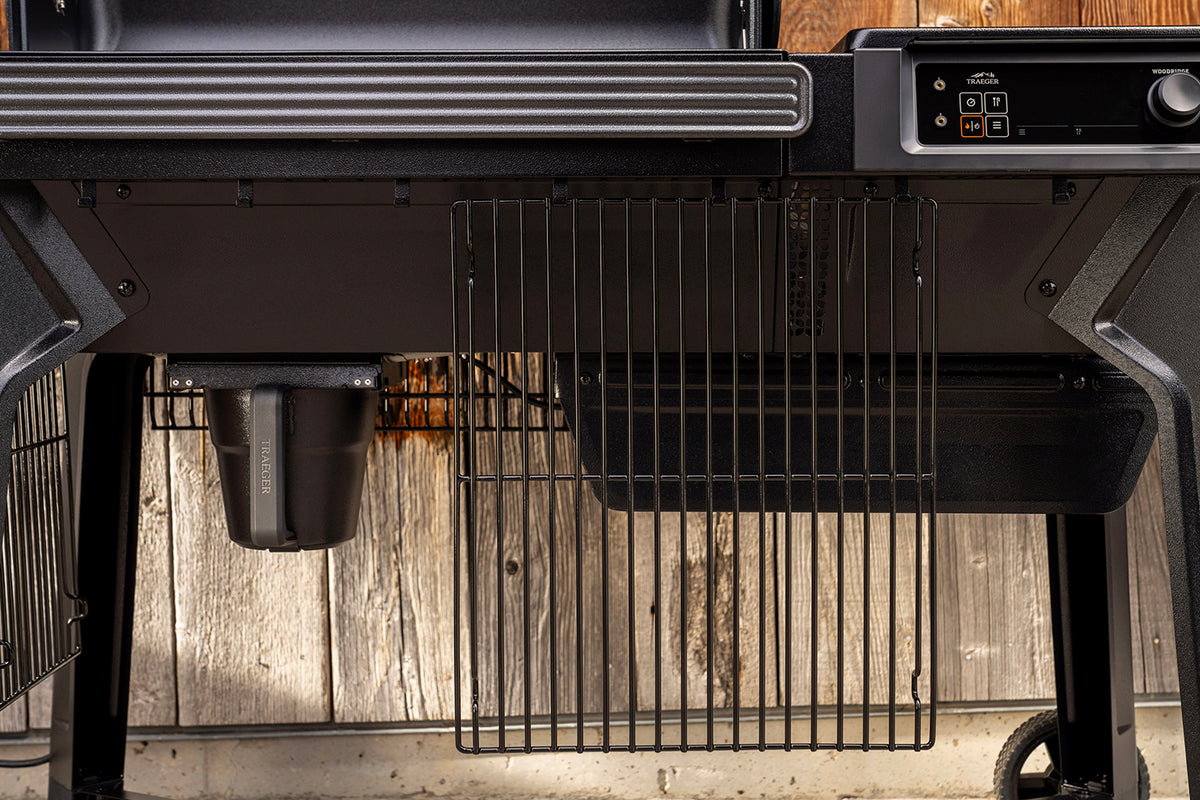 Pelletsgrill Woodridge med WiFire - Traeger med åpen lokk
