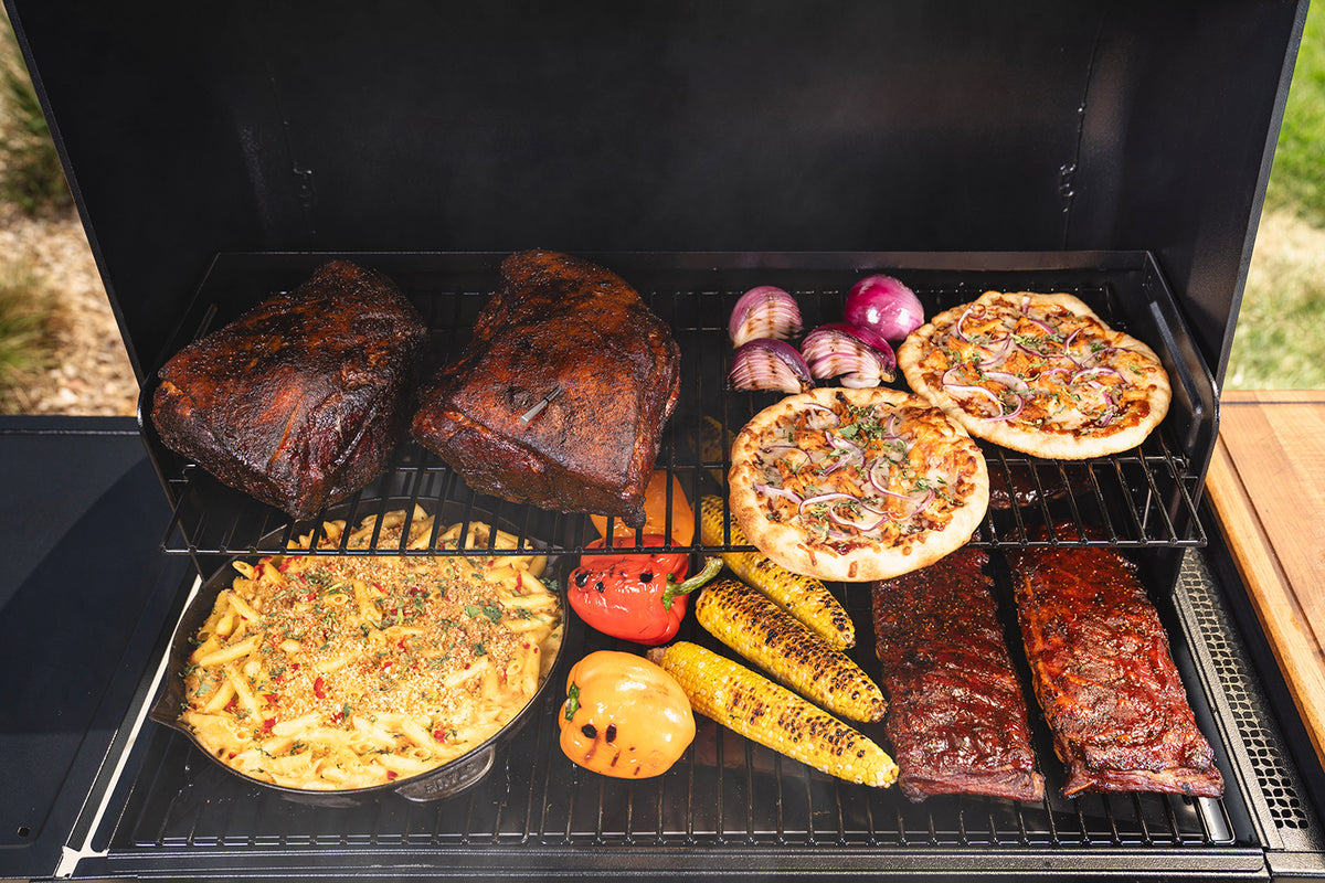 Pelletsgrill Woodridge Pro med WiFire - Traeger montert på plass