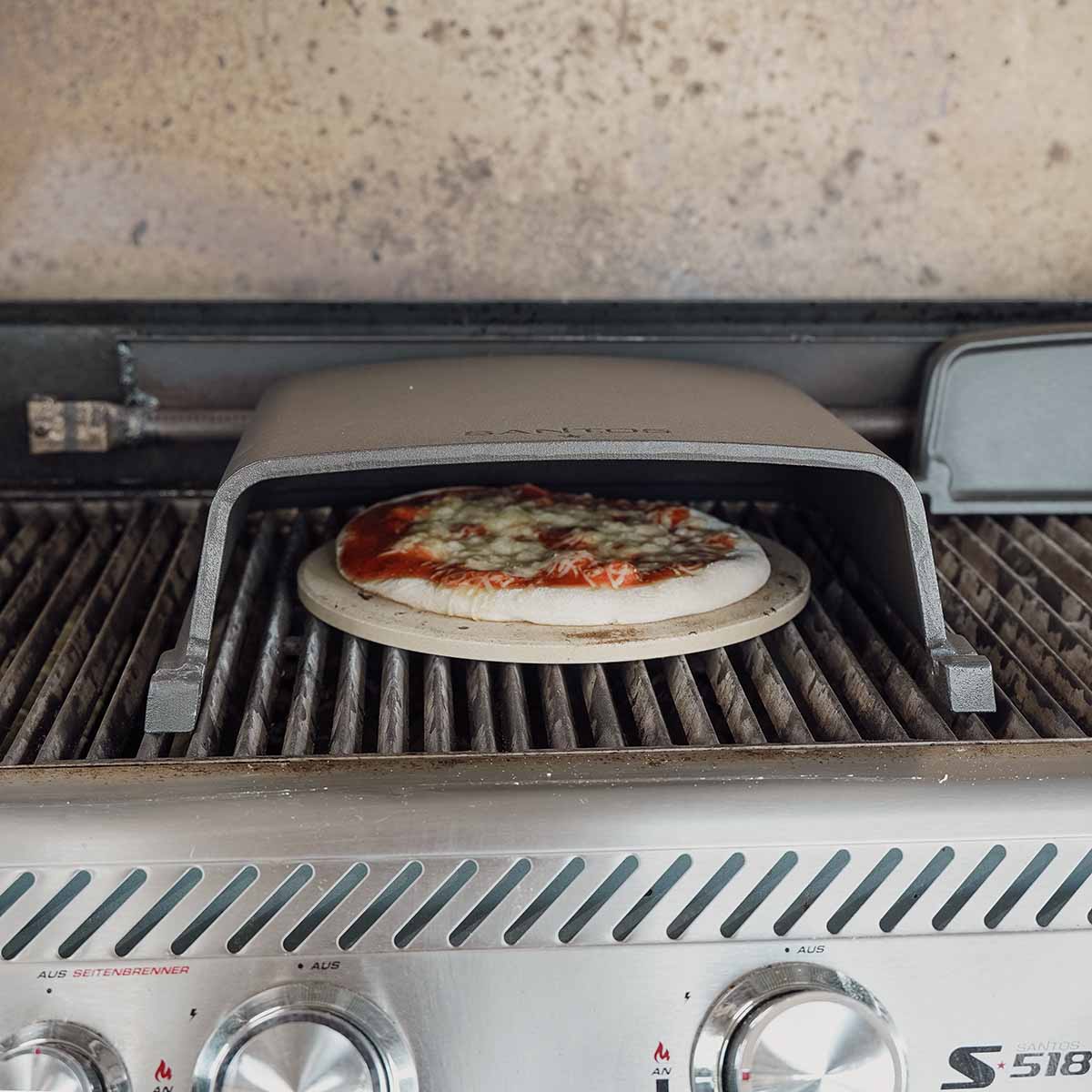Pizza Dome pizzadeksel støpejern - SANTOS med grillverktøy