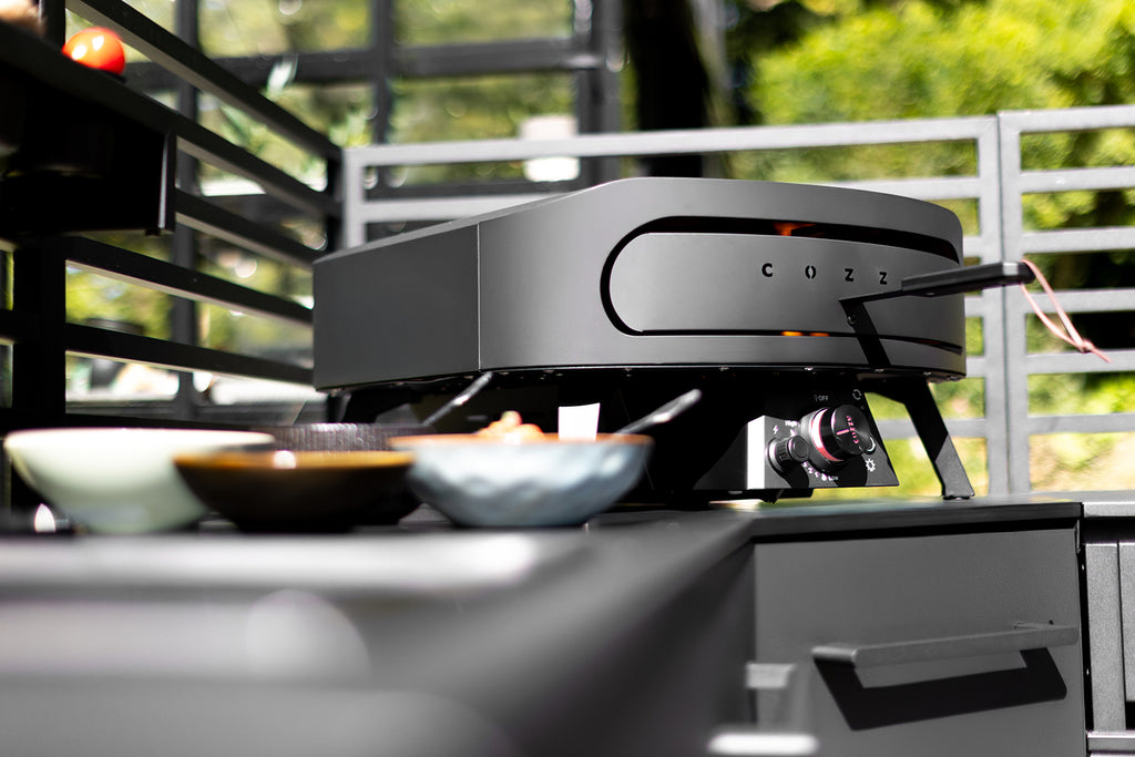 Pizzaovn gass CLASSIC Black Edition 42,5 cm 8 kW montert utendørs