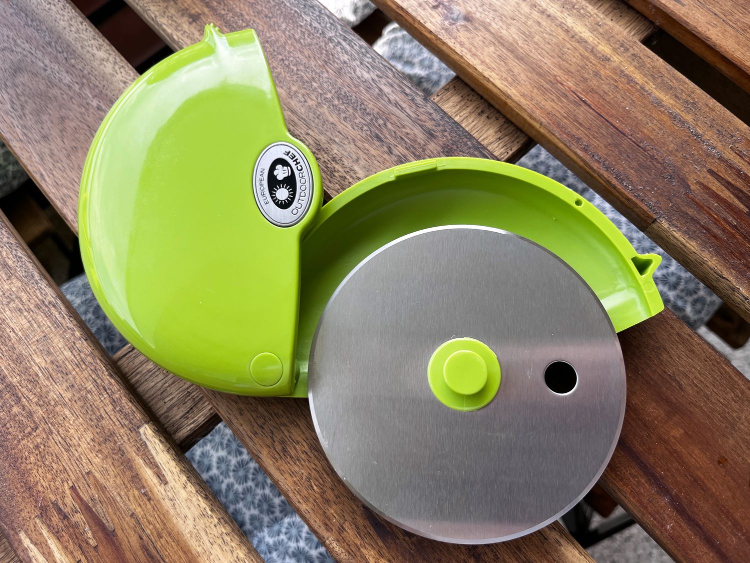 Detaljbilde av Pizzaskjærer XL rustfritt stål 10 cm - Outdoorchef