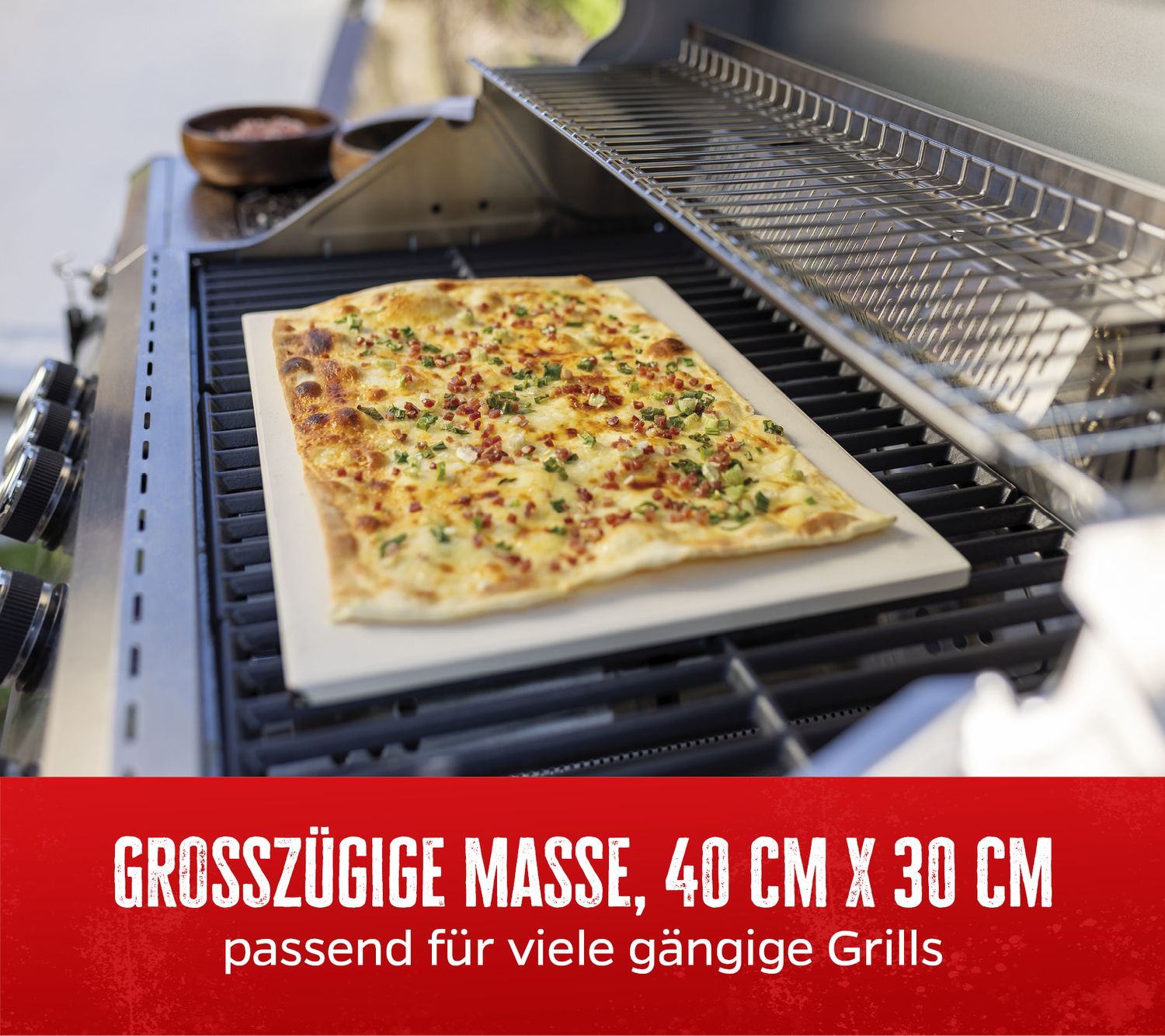 Nærbilde av overflate på Pizzastein rektangulær 40 x 30 cm med pizzabrett