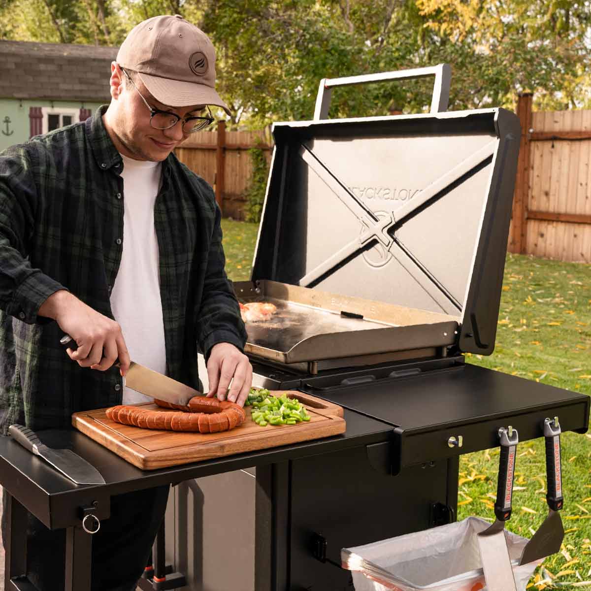 Plancha 36" grillstasjon med klappbord 4 brennere - Blackstone underskap