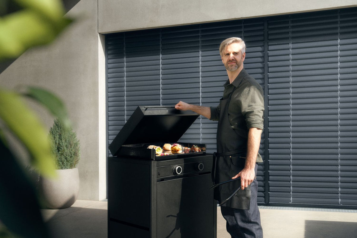 Plancha gassgrill Edition One 60 cm støpejern med vogn bakside